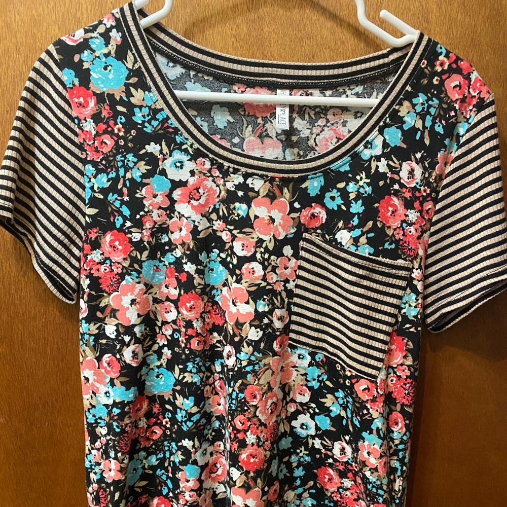 Honey & lace top